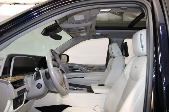Used 2021 Cadillac Escalade ESV Sport Platinum image 7