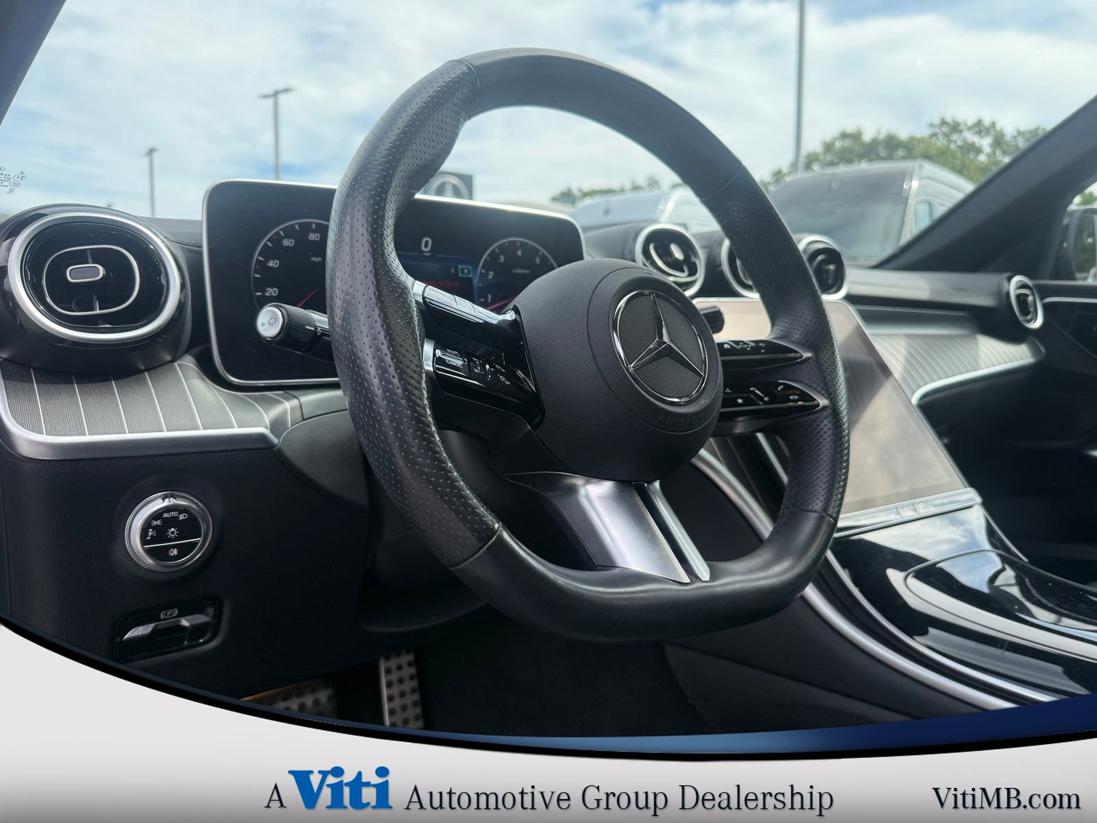 Used 2024 Mercedes-Benz C 300 C 300 image 17