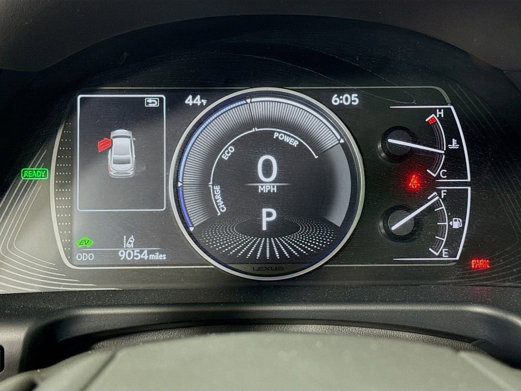 Certified 2025 Lexus ES 300h w/ Premium Package image 12