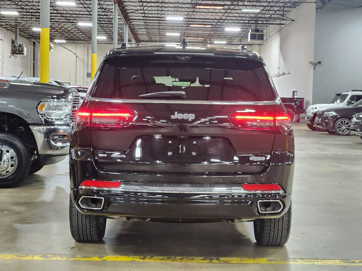 Used 2021 Jeep Grand Cherokee L Overland w/ Luxury Tech Group IV AWD/4WD image 8