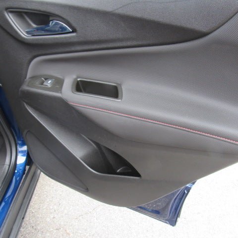 Used 2022 Chevrolet Equinox RS w/ RS Leather Package FWD image 12