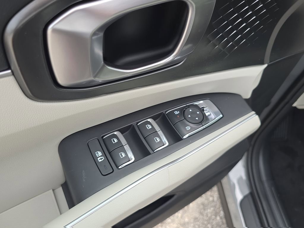 New 2026 Kia Sorento S FWD image 19