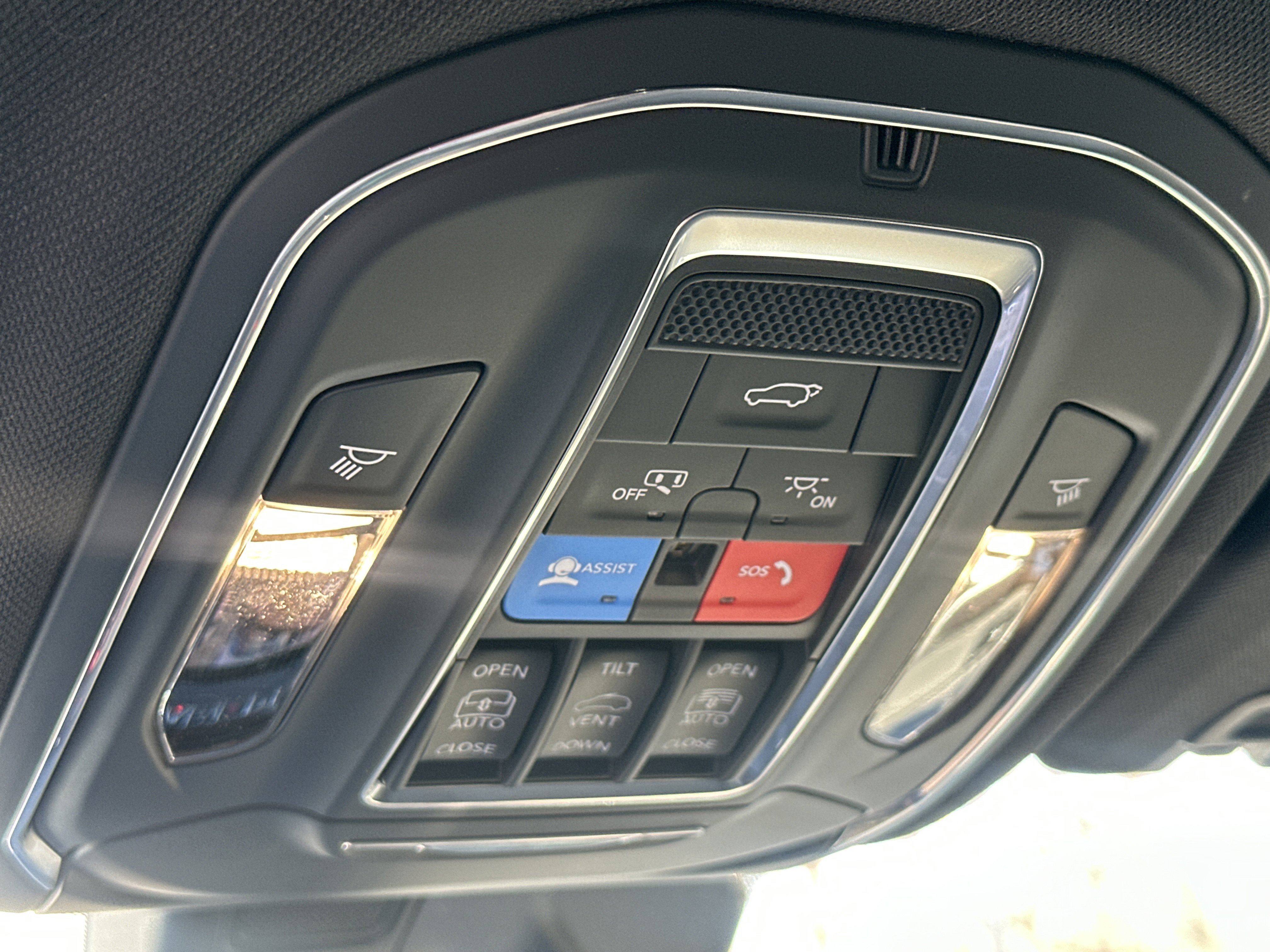 New 2026 Jeep Grand Cherokee L Limited image 10