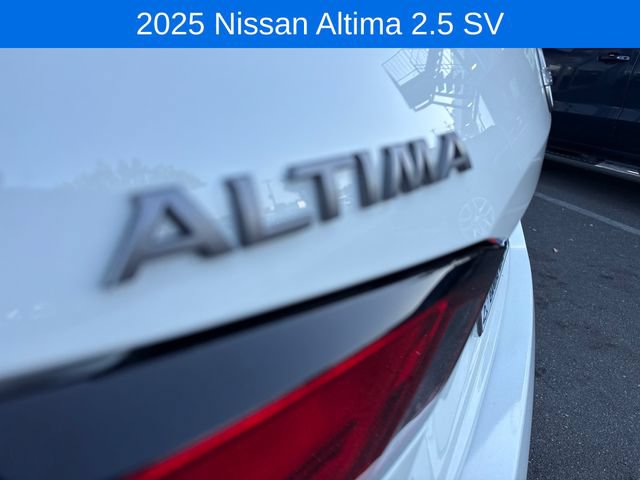 Used 2025 Nissan Altima 2.5 SV FWD image 27