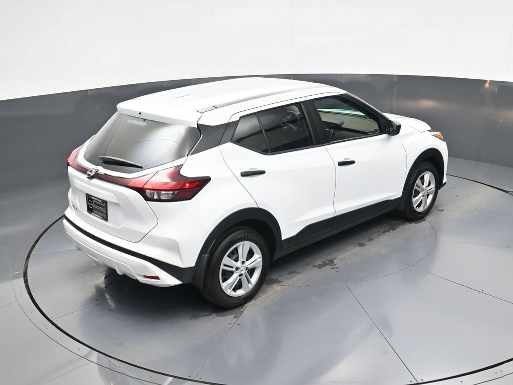 Certified 2025 Nissan Kicks Play S FWD image 33