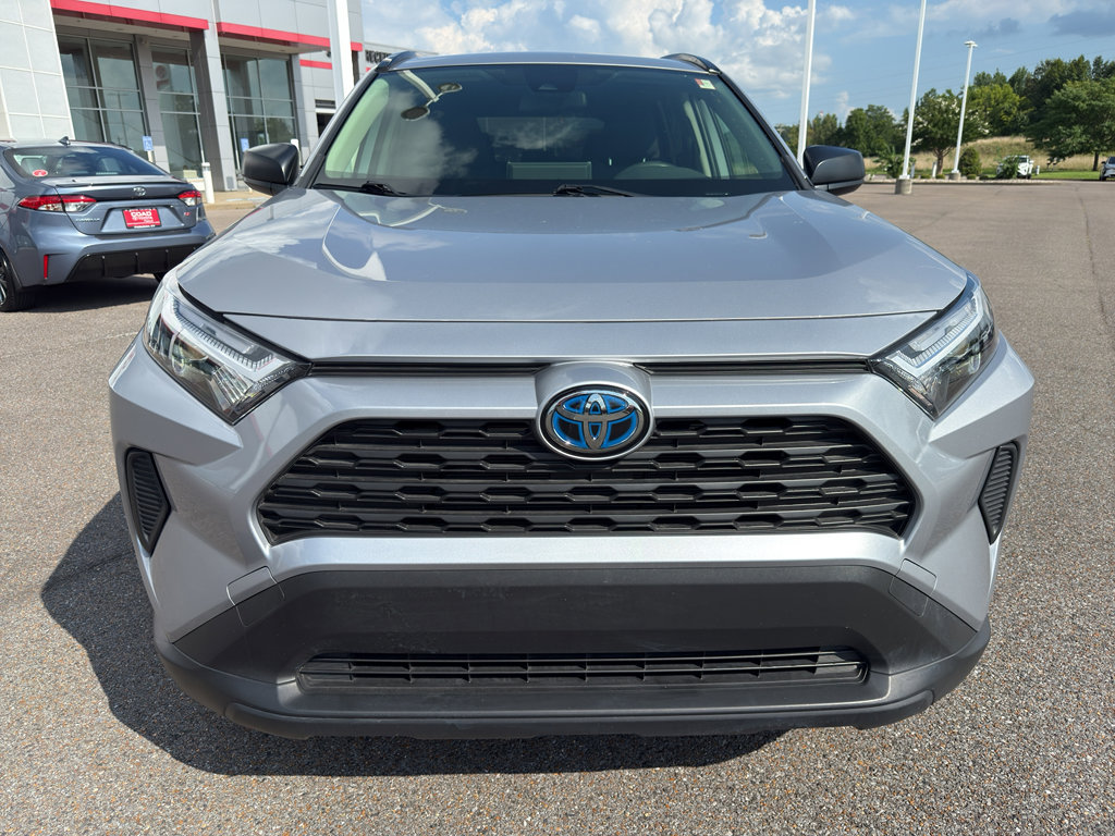 Used 2024 Toyota RAV4 LE image 8