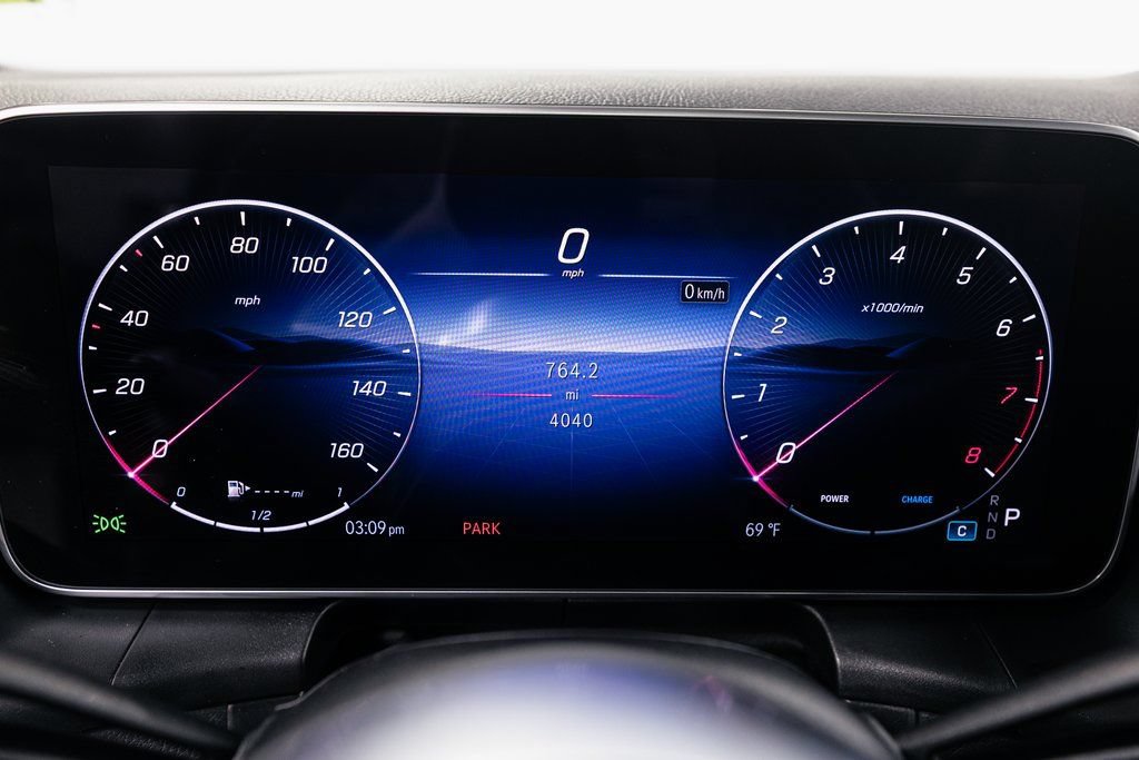 Used 2026 Mercedes-Benz GLC 300 4MATIC image 13