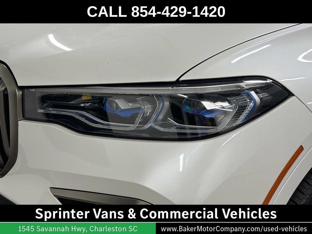 Used 2020 BMW X7 M50i w/ Luxury Seating Package AWD/4WD image 33