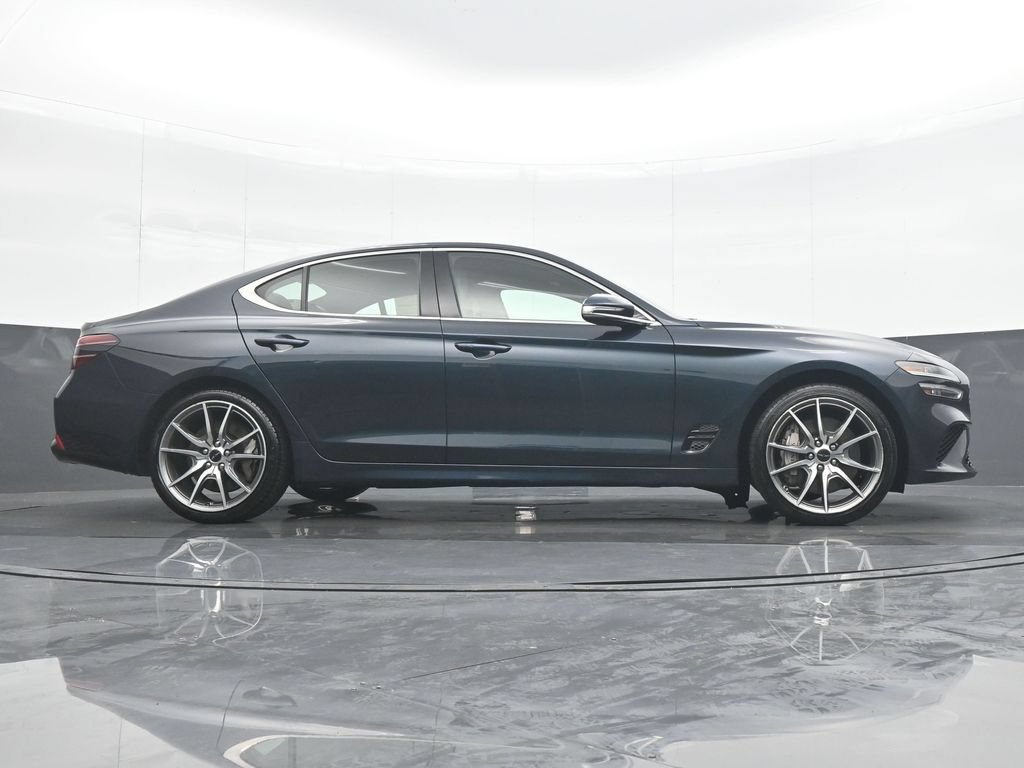 Used 2024 Genesis G70 2.5T RWD image 32