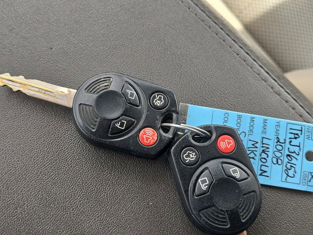 Used 2008 Lincoln MKX 2WD image 32