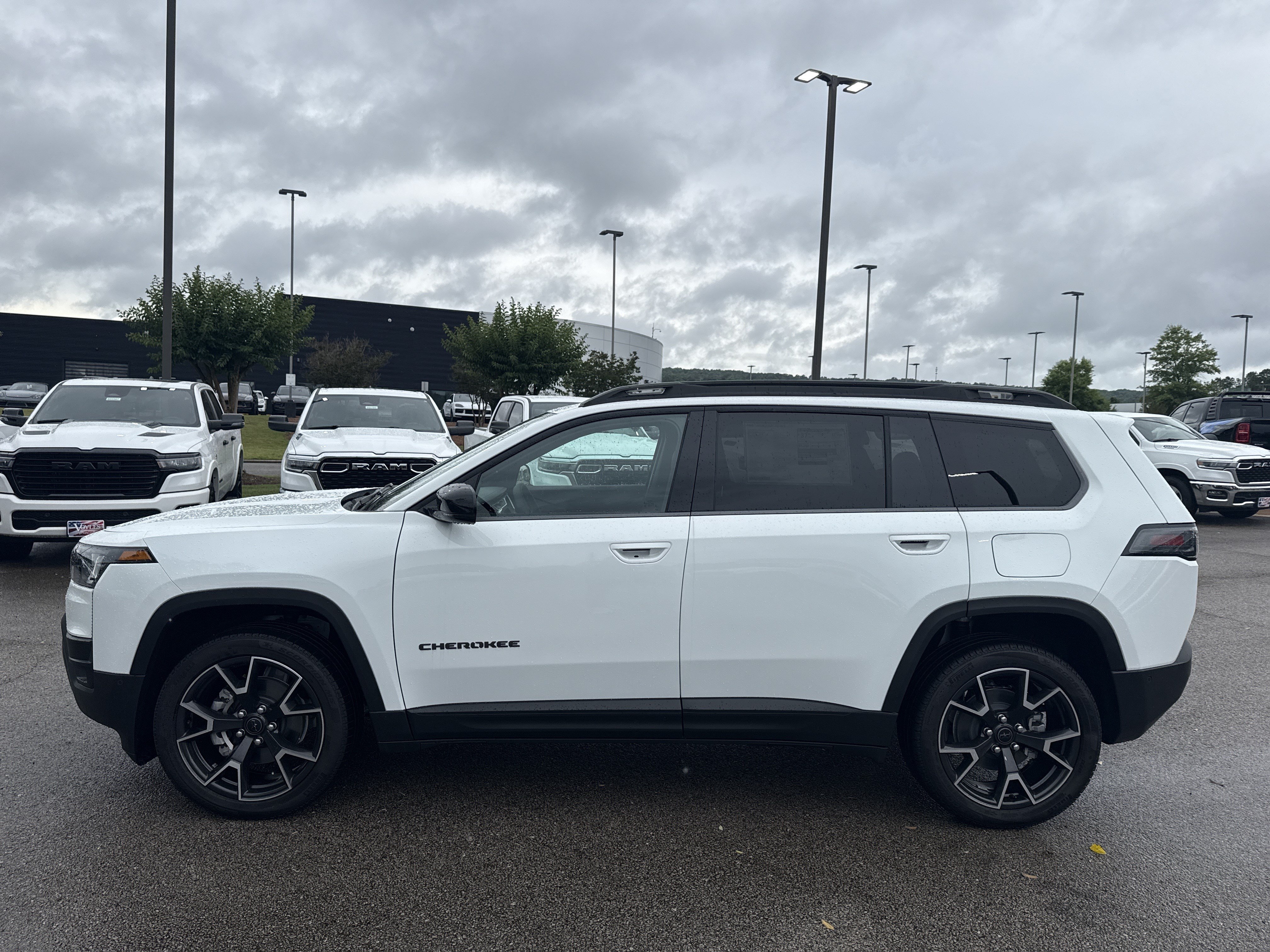 New 2026 Jeep Cherokee Overland AWD/4WD image 4