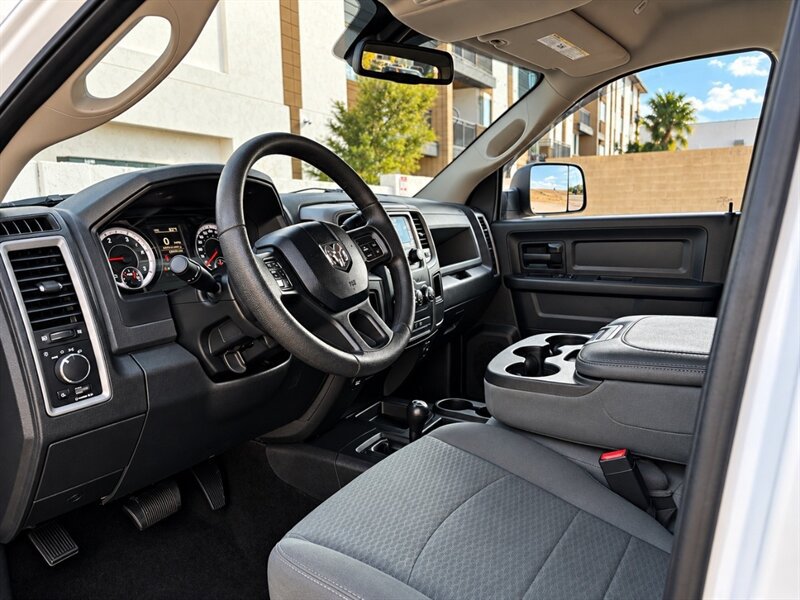 Used 2018 RAM 2500 Tradesman w/ Chrome Appearance Group AWD/4WD image 15