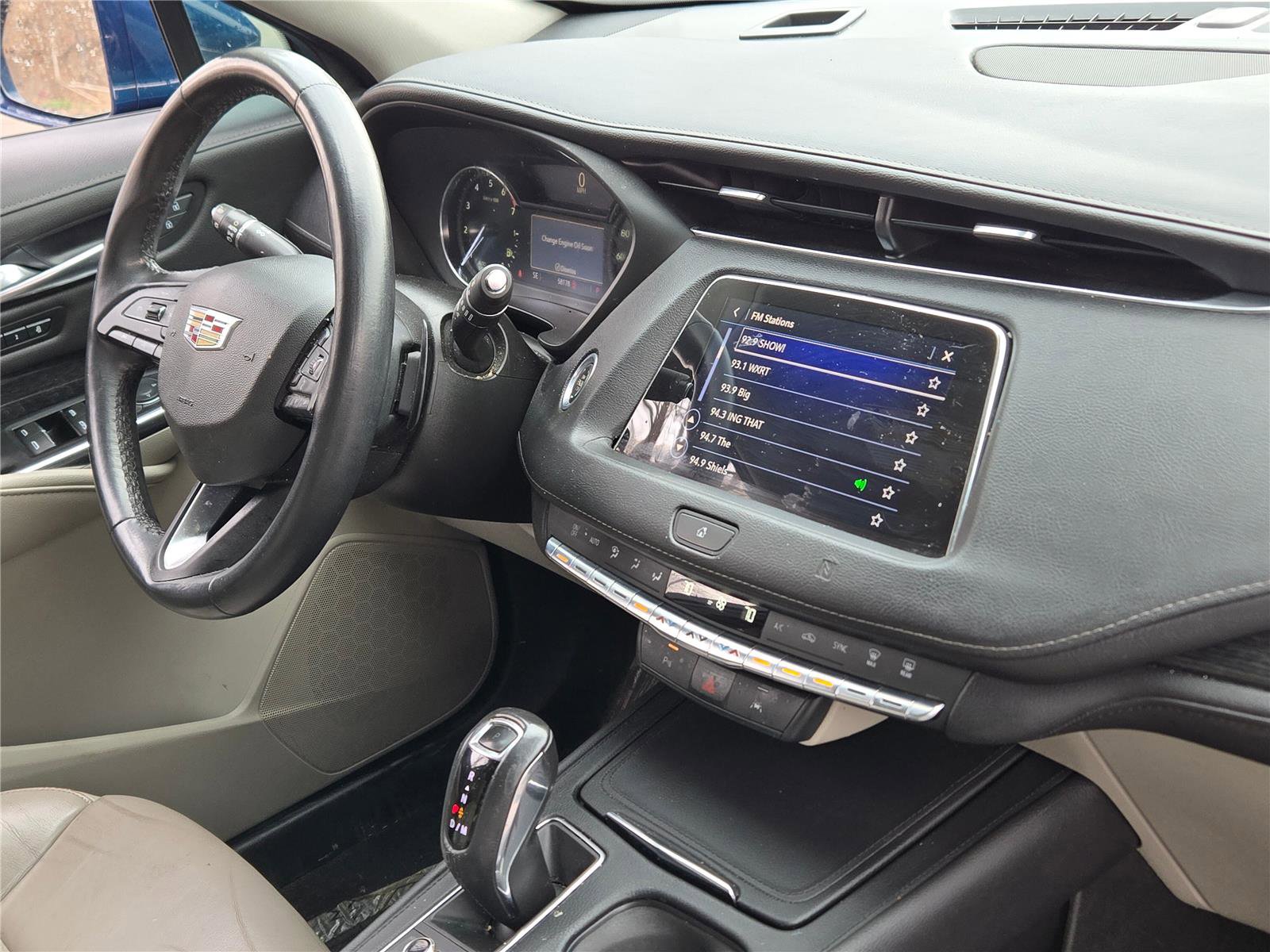 Used 2019 Cadillac XT4 Premium Luxury w/ Driver Awareness Package image 6