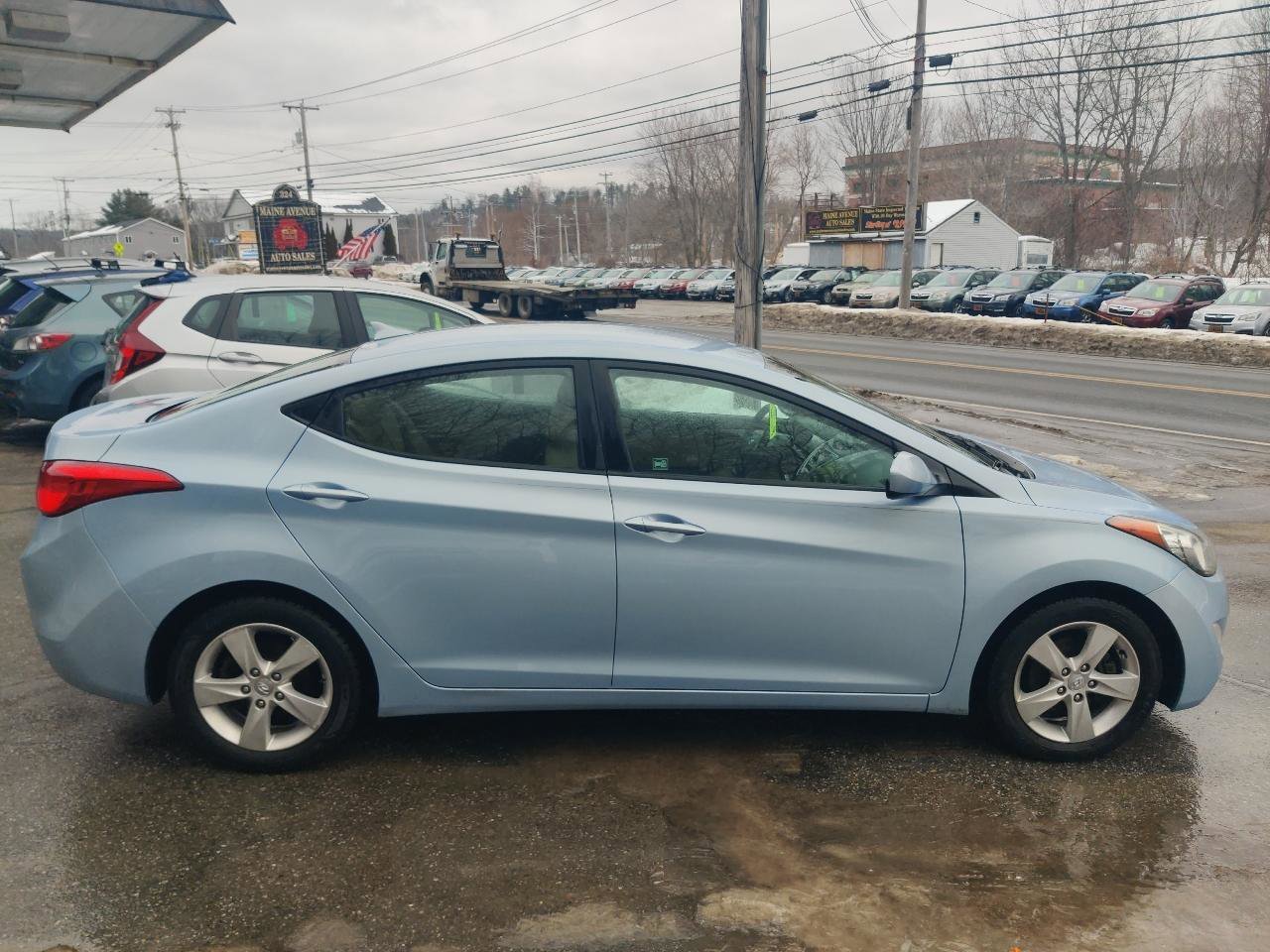 Used 2013 Hyundai Elantra GLS w/ Preferred Pkg image 7