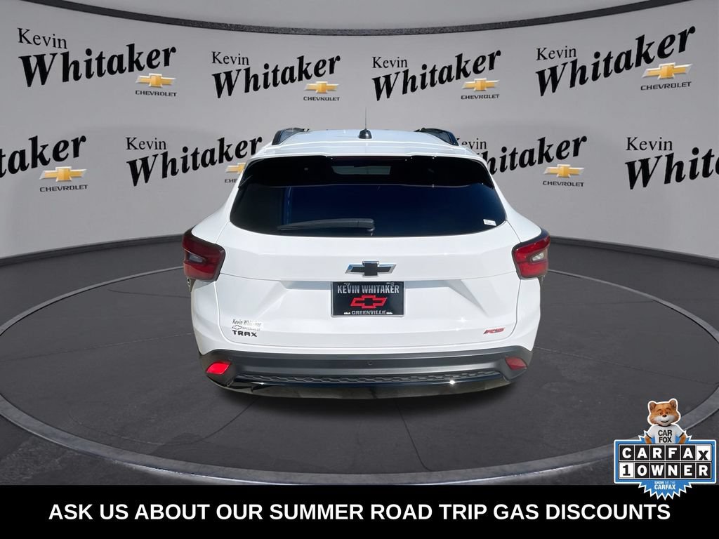 Certified 2025 Chevrolet Trax RS w/ Driver Confidence Package FWD image 8