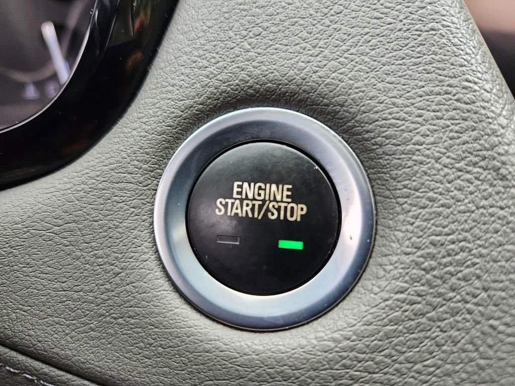 Used 2018 Cadillac XT5 Luxury w/ Driver Awareness Package image 35