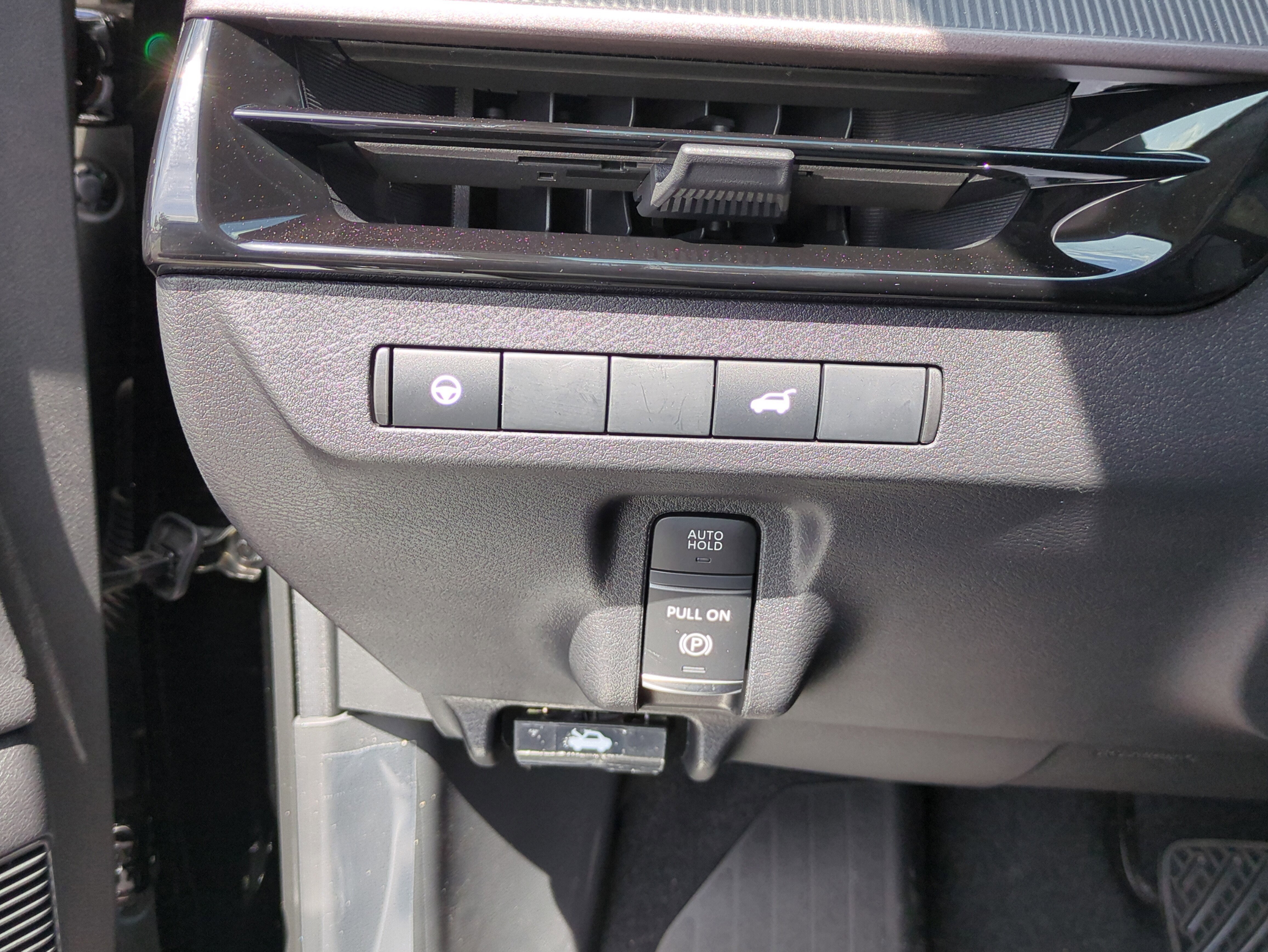 New 2025 Nissan Murano SV image 17