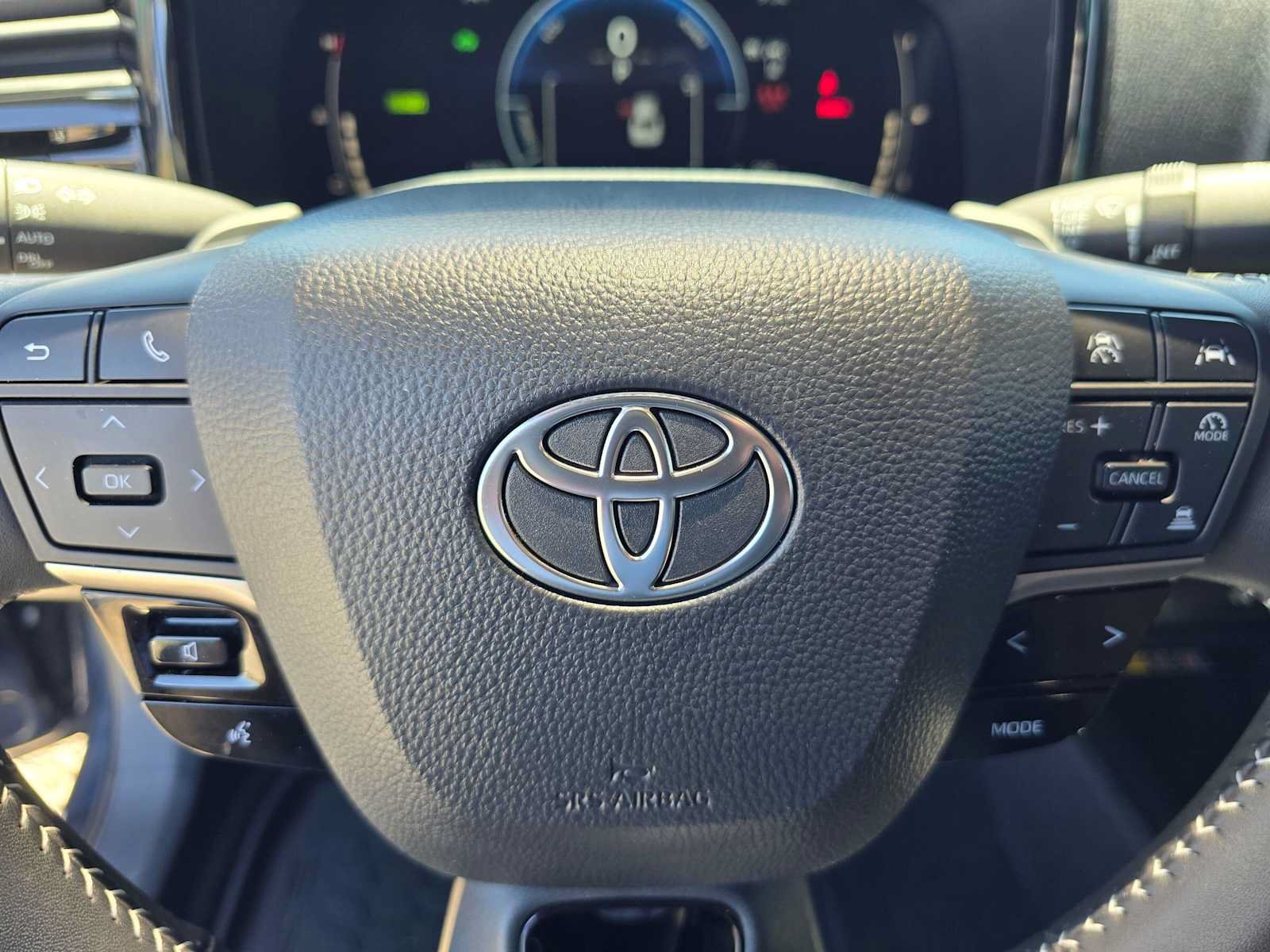 Used 2026 Toyota Camry SE w/ Convenience Package FWD image 23
