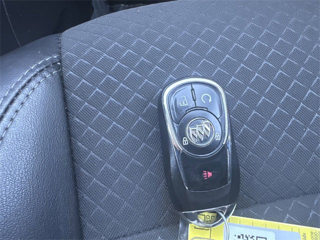 Used 2022 Buick Encore Preferred w/ Safety Package image 36