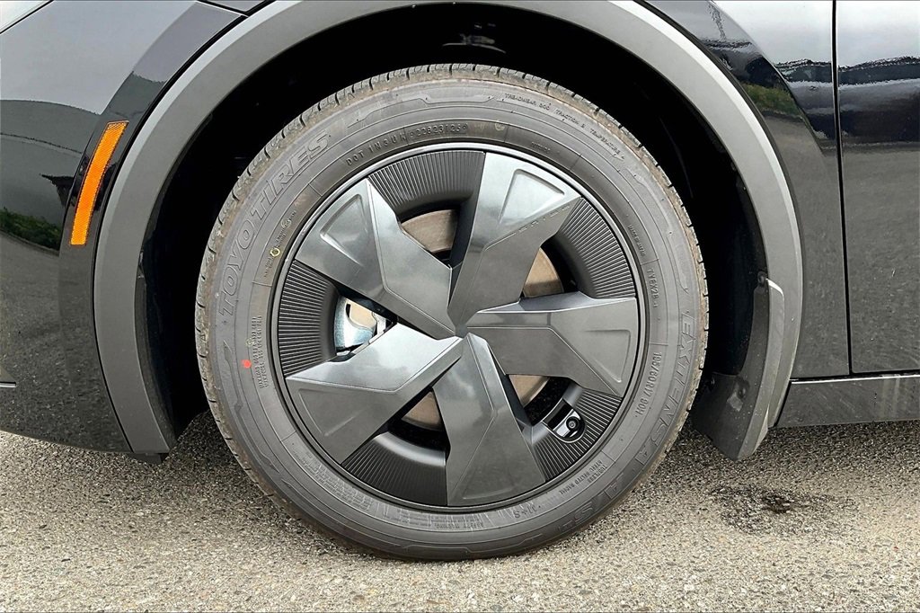 Used 2026 Toyota Prius Plug-In Hybrid image 12