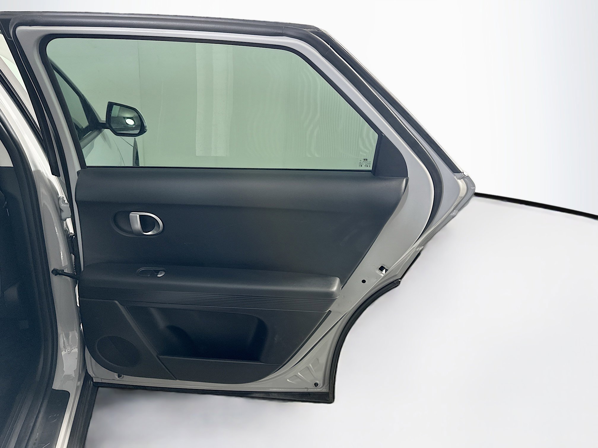 Used 2024 Hyundai Ioniq 5 SEL RWD image 31