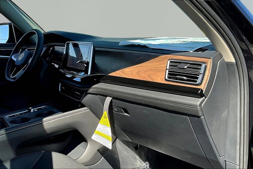 New 2026 Volkswagen Atlas SE image 25