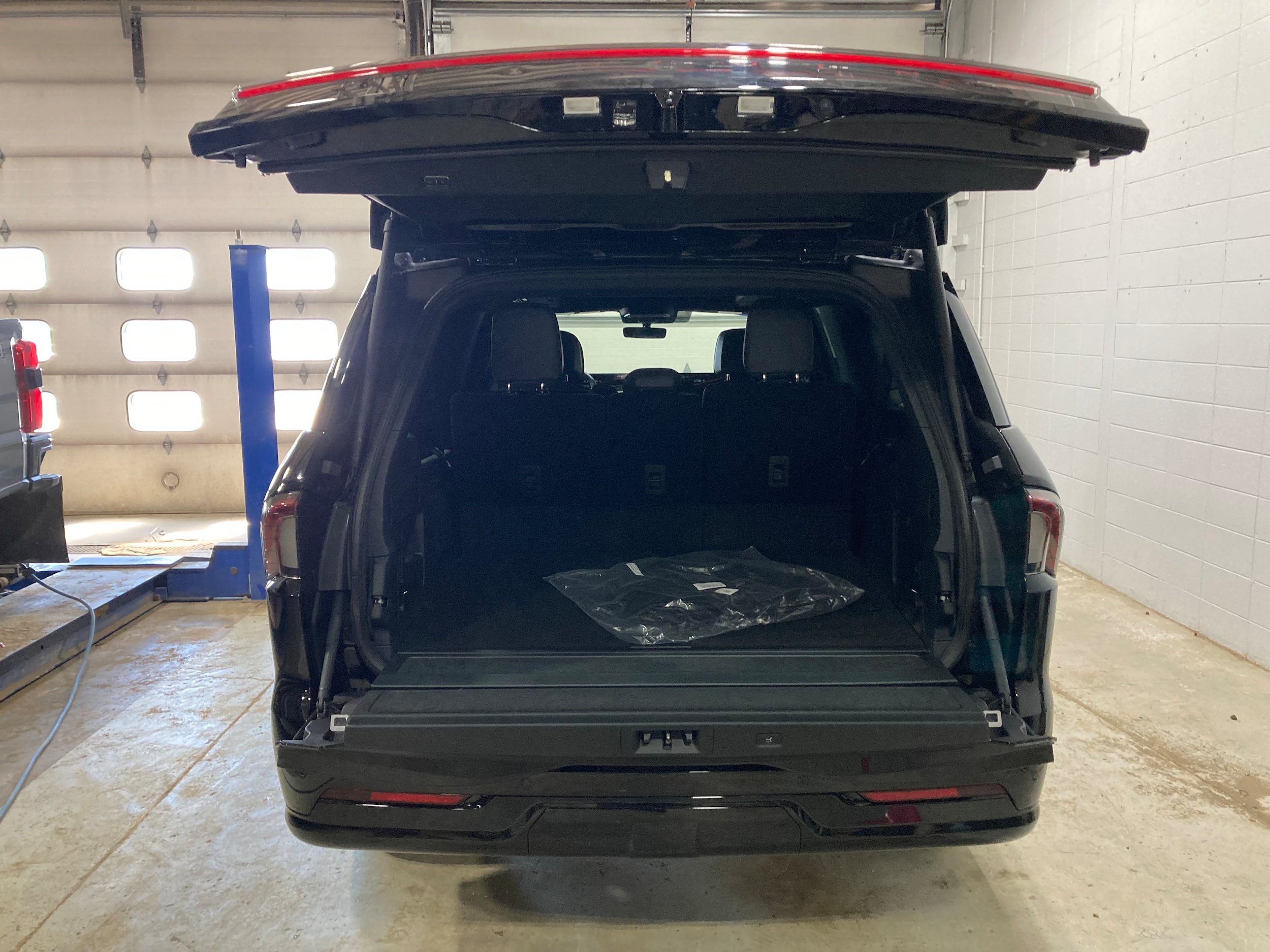 Used 2026 Lincoln Navigator L Reserve w/ Jet Appearance Package AWD/4WD image 15
