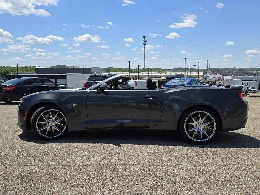 Used 2018 Chevrolet Camaro SS RWD image 11