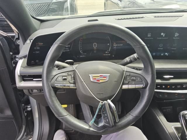 Used 2024 Cadillac XT4 Sport FWD image 2