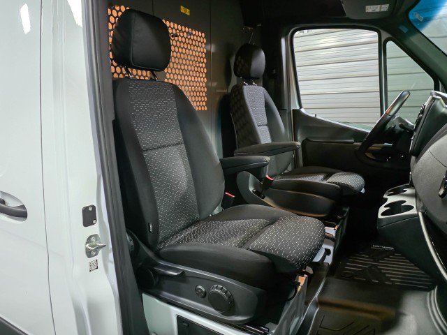 Used 2022 Mercedes-Benz Sprinter 2500 image 17