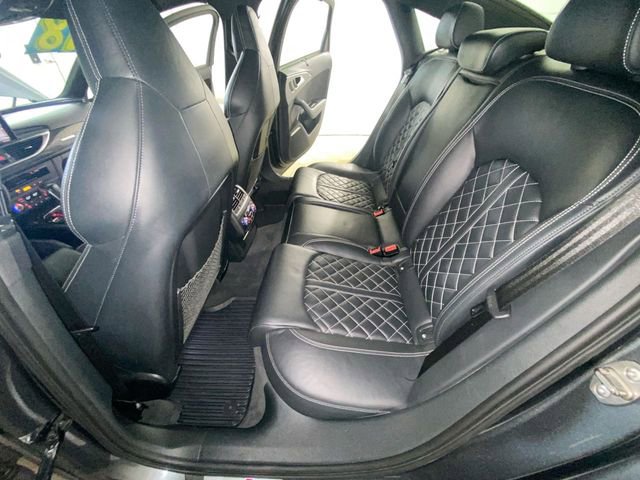 Used 2018 Audi S6 Prestige w/ Prestige Package image 28