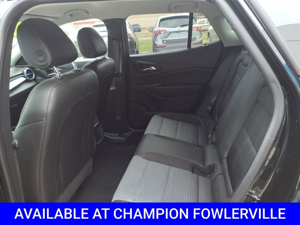 Used 2025 Chevrolet Trax LT image 10
