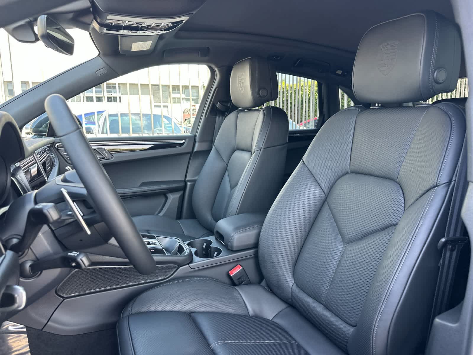New 2026 Porsche Macan S AWD/4WD image 5