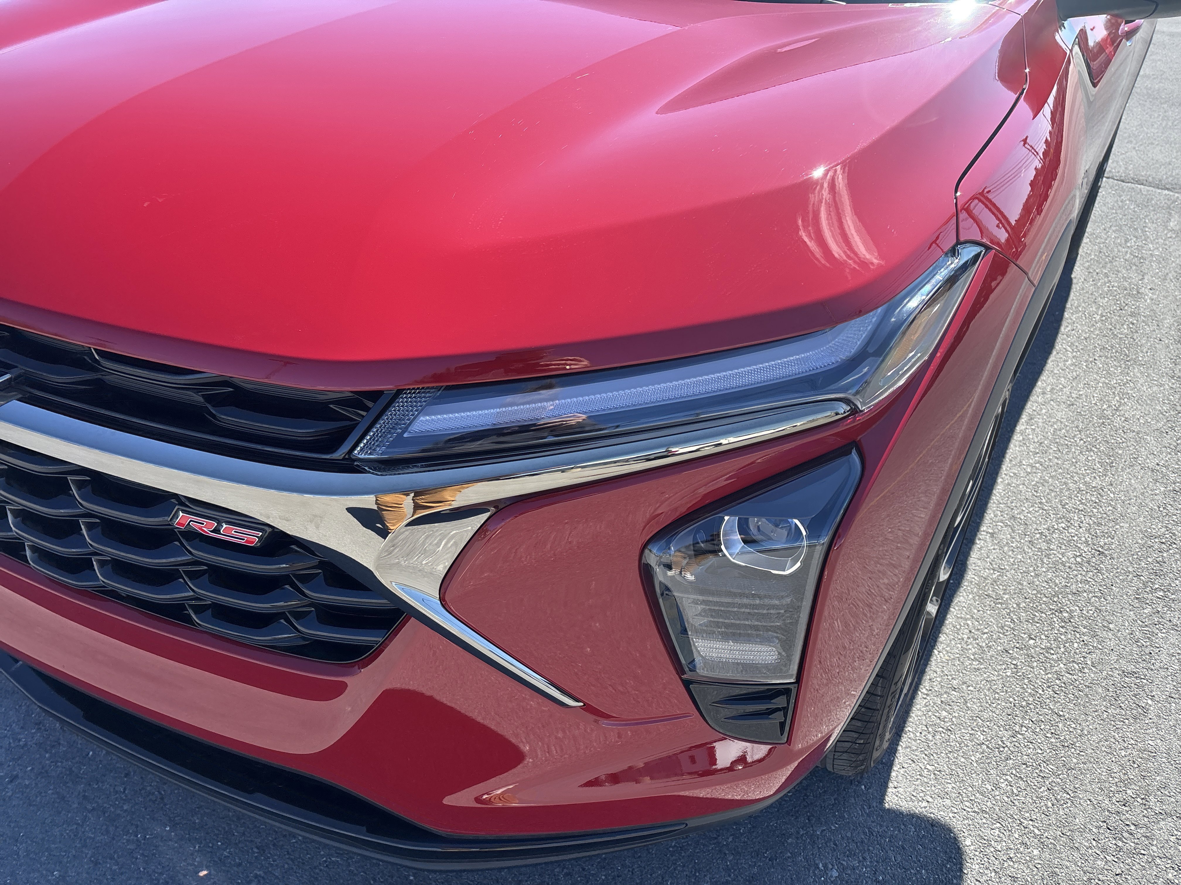 New 2026 Chevrolet Trax RS w/ Sunroof Package FWD image 10