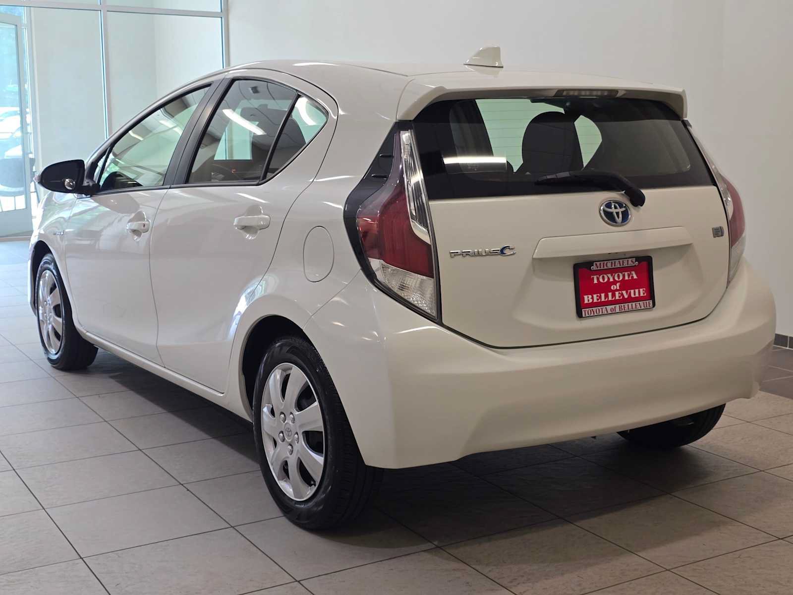 Used 2015 Toyota Prius C Two FWD image 4