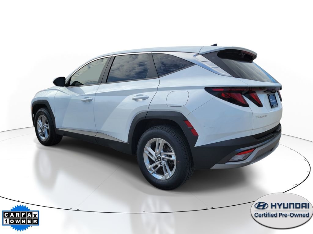 Used 2025 Hyundai Tucson SE AWD/4WD image 3