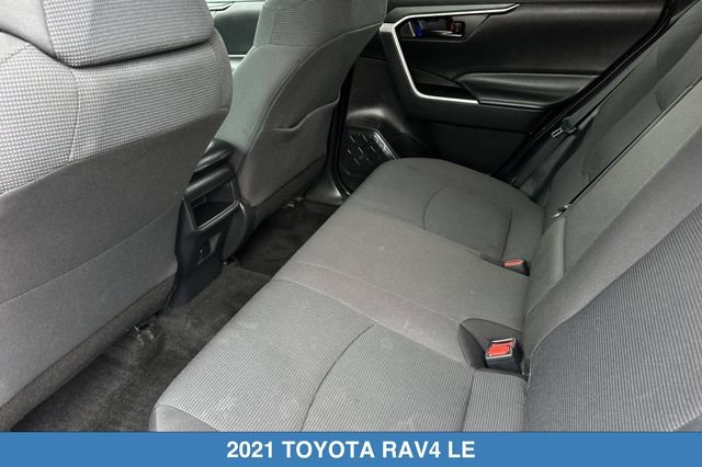 Used 2021 Toyota RAV4 LE w/ Carpet Mat Package (TMS) AWD/4WD image 13