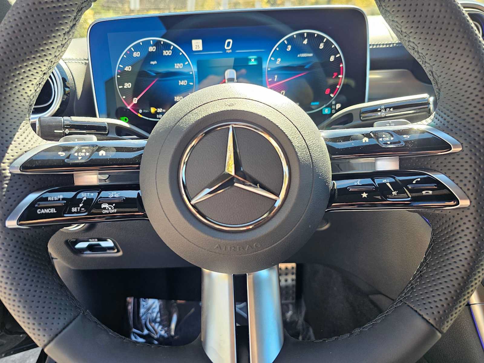 New 2027 Mercedes-Benz CLE 300 4MATIC Coupe image 18