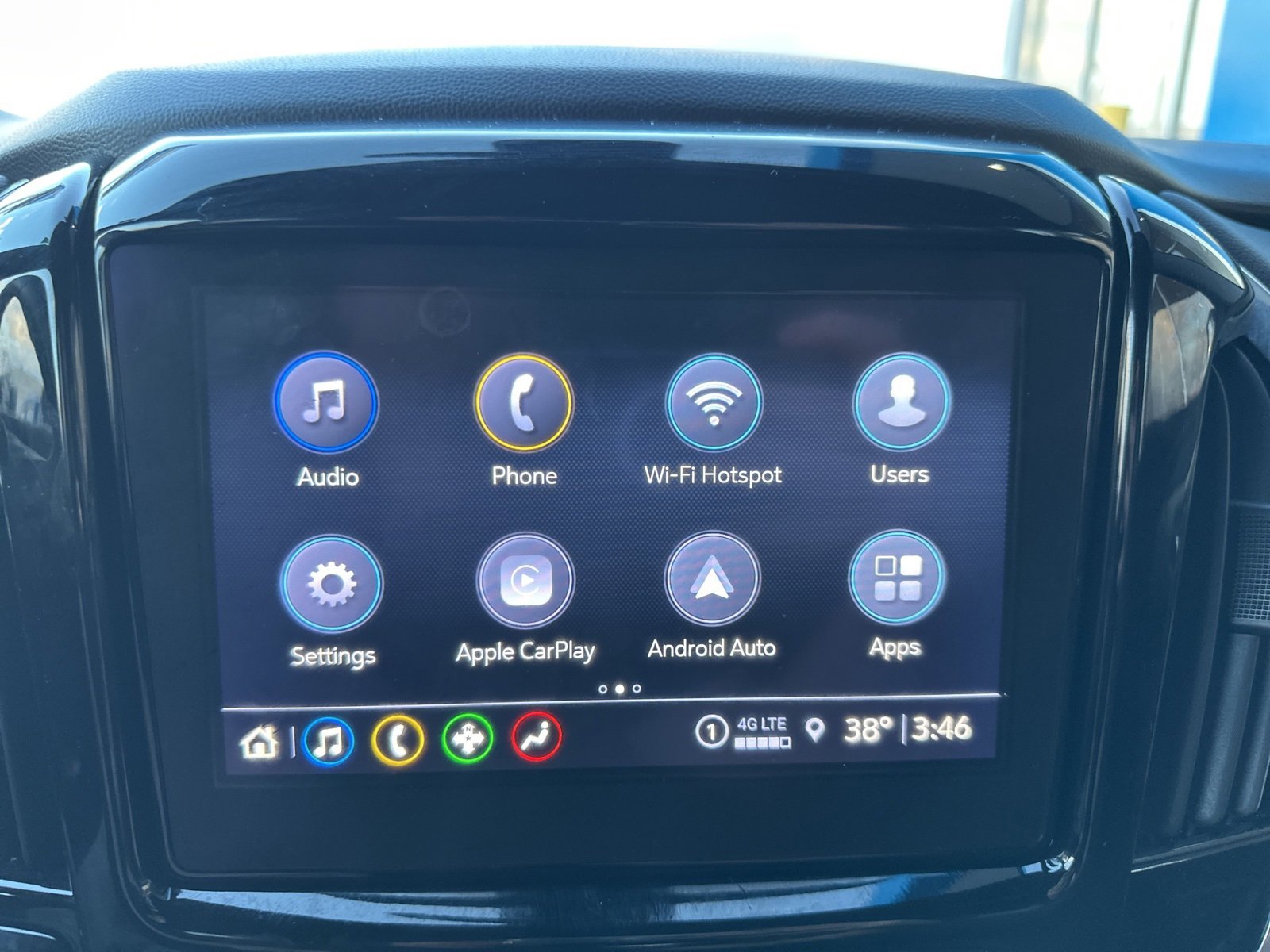 Used 2023 Chevrolet Traverse LT image 23