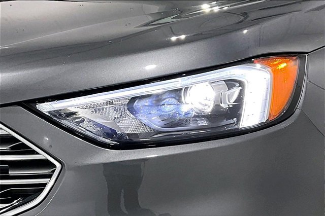 Used 2024 Ford Edge Titanium w/ Cold Weather Package image 33