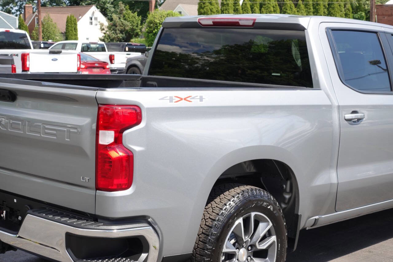 Used 2023 Chevrolet Silverado 1500 LT AWD/4WD image 11