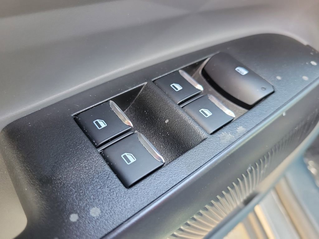 Used 2025 Ford Maverick XL image 14