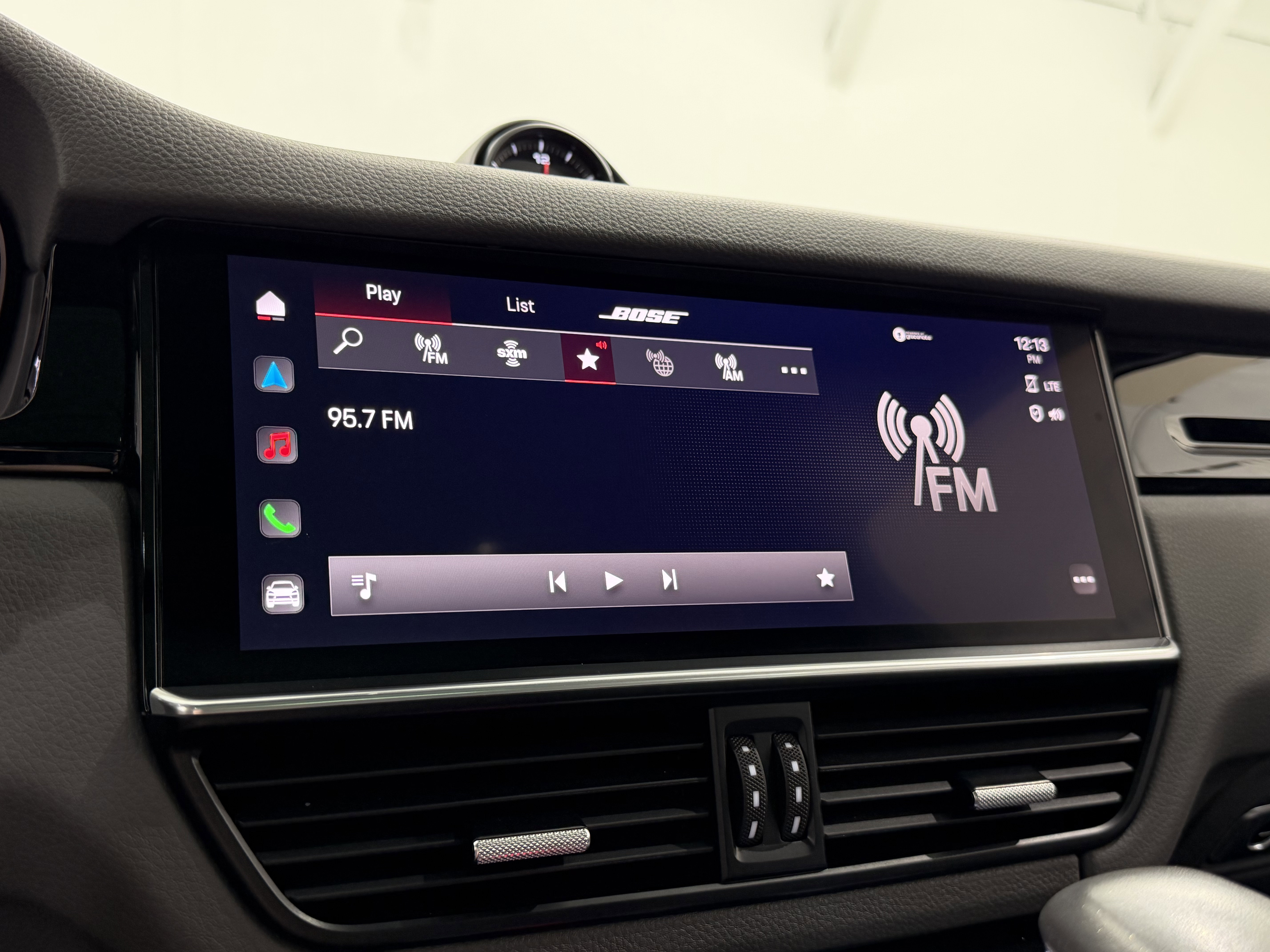 Certified 2023 Porsche Cayenne image 43