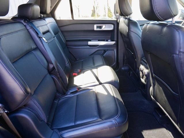 Used 2021 Ford Explorer Limited w/ Equipment Group 301A image 10