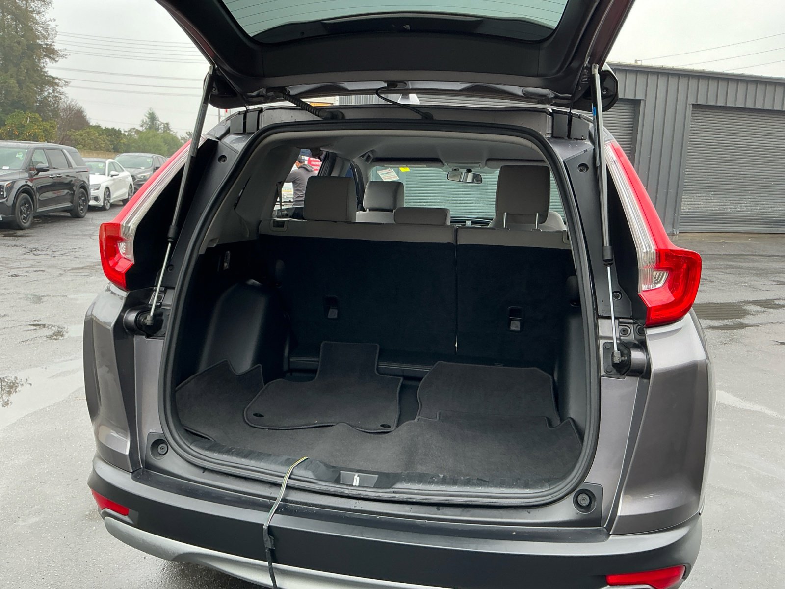 Used 2017 Honda CR-V LX image 25