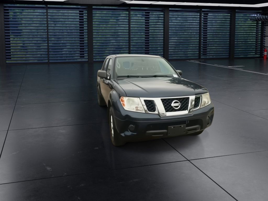 Used 2019 Nissan Frontier SV image 3