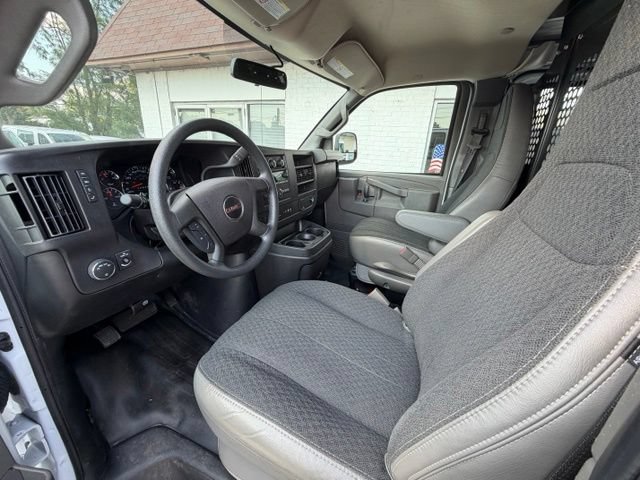 Used 2025 GMC Savana 2500 w/ Driver Convenience Package RWD image 10