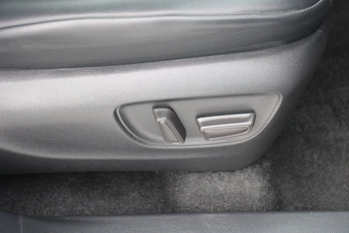 Certified 2024 Toyota Highlander XLE image 24