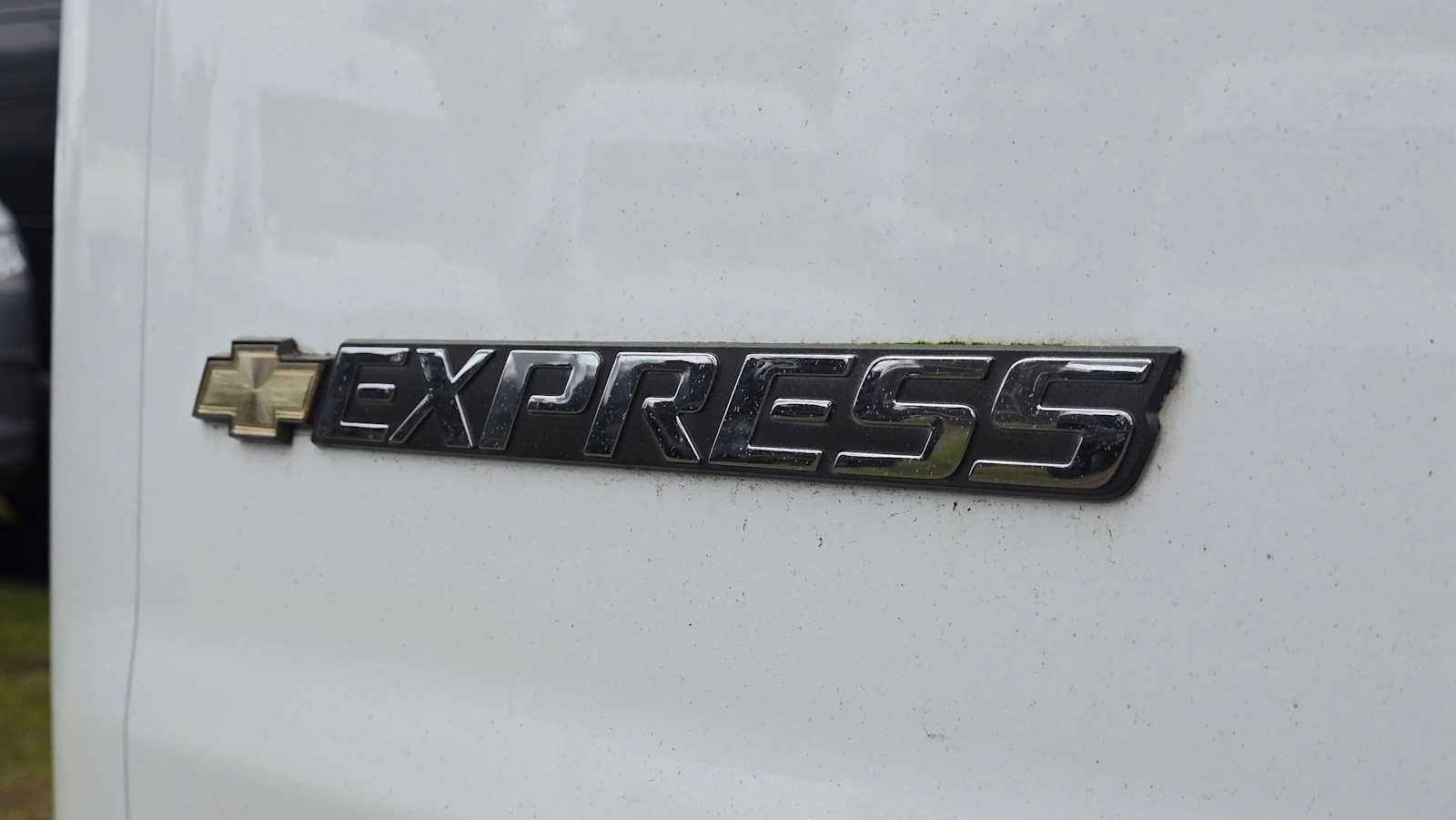 Used 2023 Chevrolet Express 2500 w/ Driver Convenience Package image 17