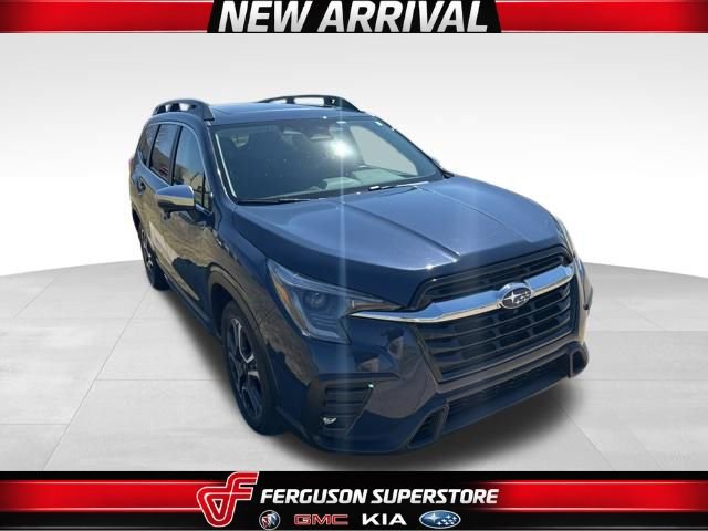 Used 2023 Subaru Ascent Limited w/ Technology Package image 1